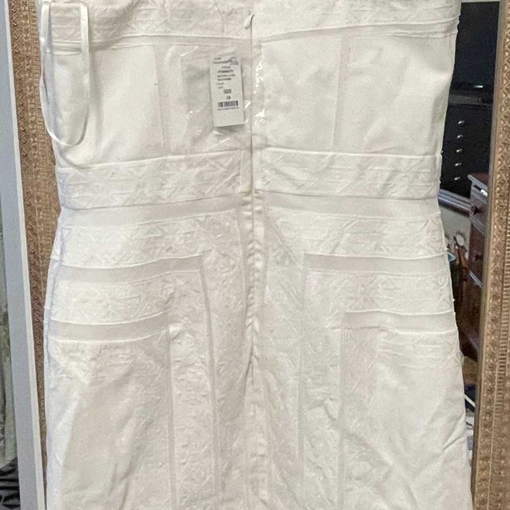 Dress - Picture 5 of 7